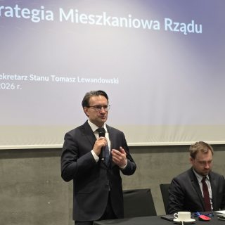 Minister Tomasz Lewandowski przedstawia Strategię Mieszkaniową Rządu